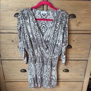 EUC Parker Black and White snake print dress sz S